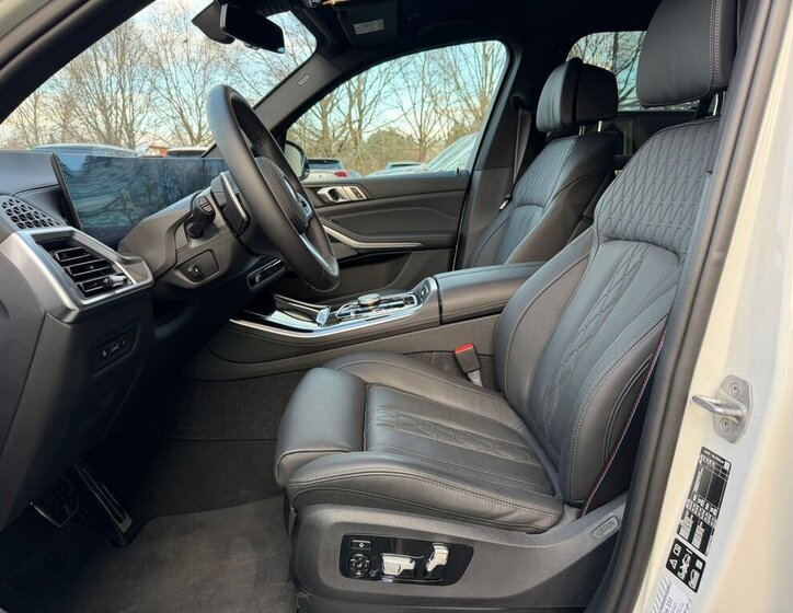 BMW X5 SUV / Terénní 3,0 l 250 kw