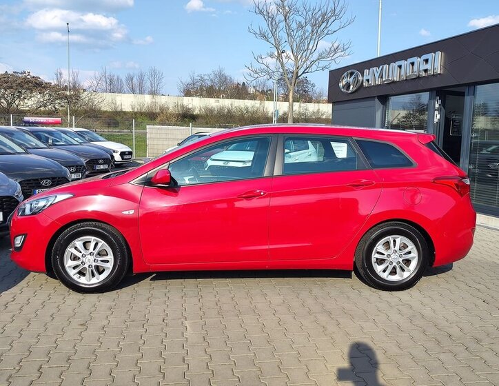 Hyundai i30 Kombi 1,4 l 73 kw