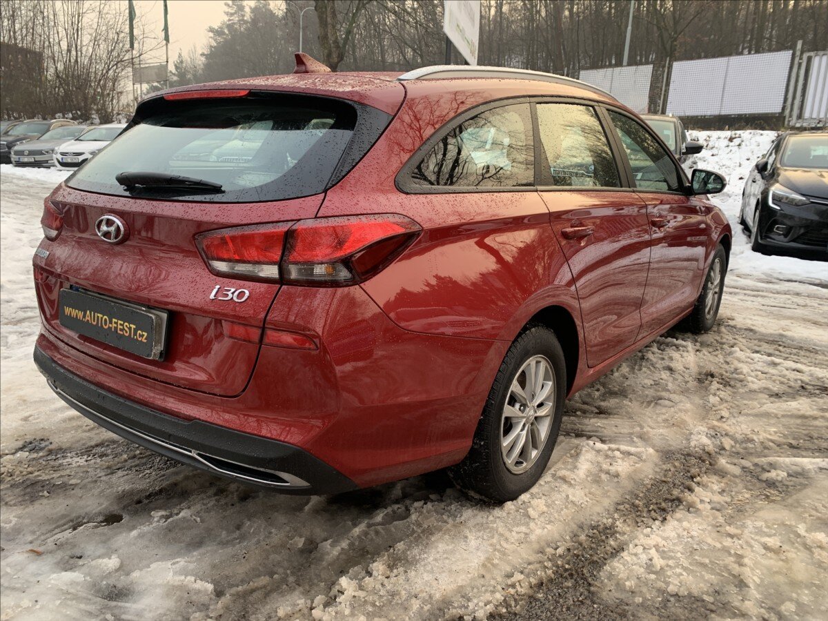 Hyundai i30 Kombi 998,0 88 kw