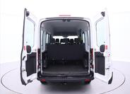 Ford Transit 9