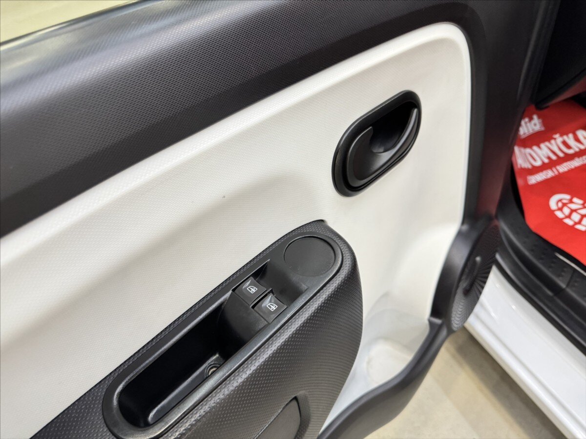 Renault Twingo Hatchback 999,0 52 kw