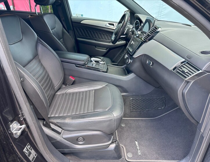 Mercedes-Benz GLE 12