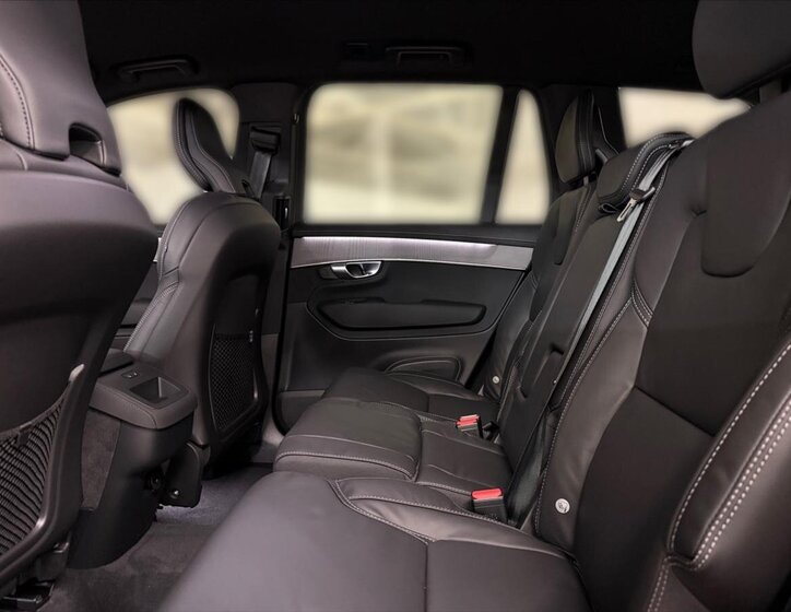 Volvo XC90 SUV / Terénní 2,0 l 184 kw