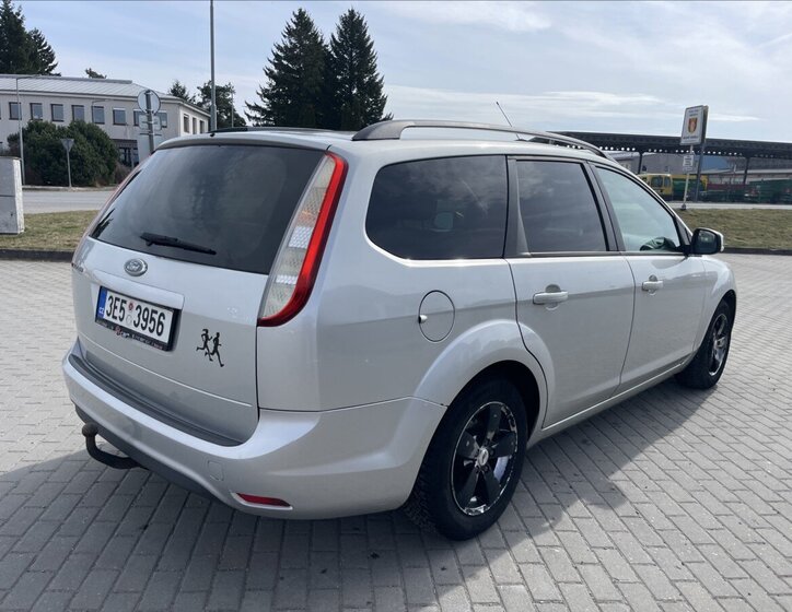 Ford Focus Kombi 1,6 l 74 kw