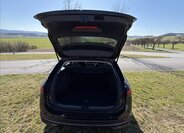 Volkswagen Passat Kombi 1,5 l 110 kw