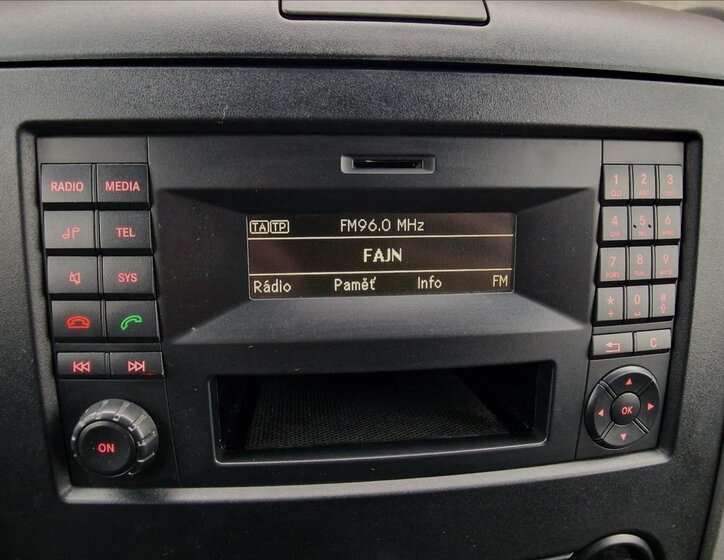 Volkswagen Crafter Skříň 2,0 l 100 kw