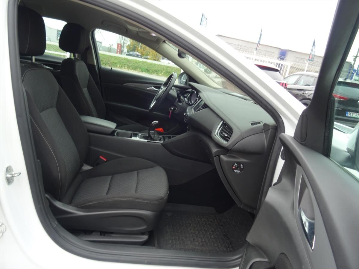 Opel Insignia Kombi 2,0 l 125 kw