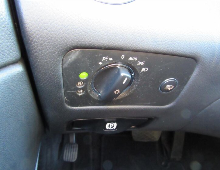 Mercedes-Benz CLS Sedan / Limuzína 3,0 l 165 kw