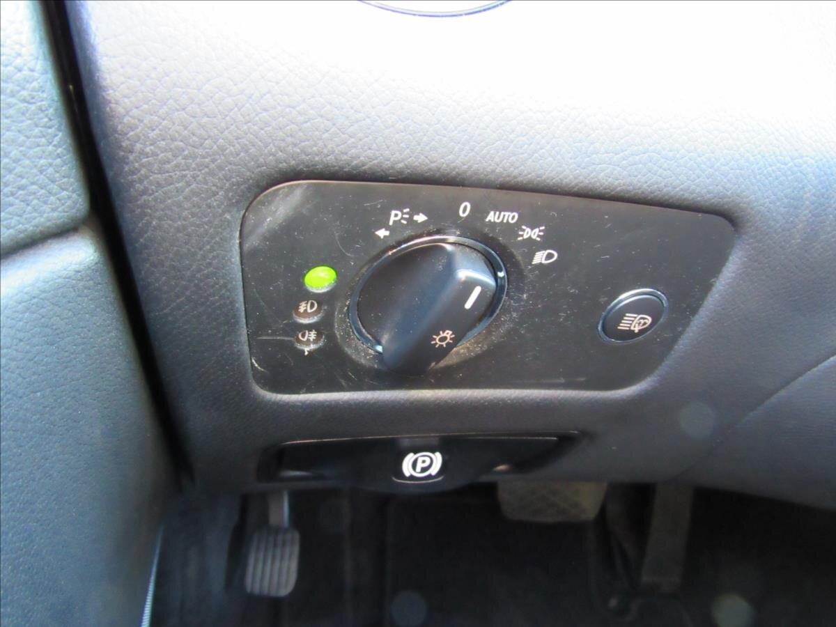 Mercedes-Benz CLS Sedan / Limuzína 3,0 l 165 kw