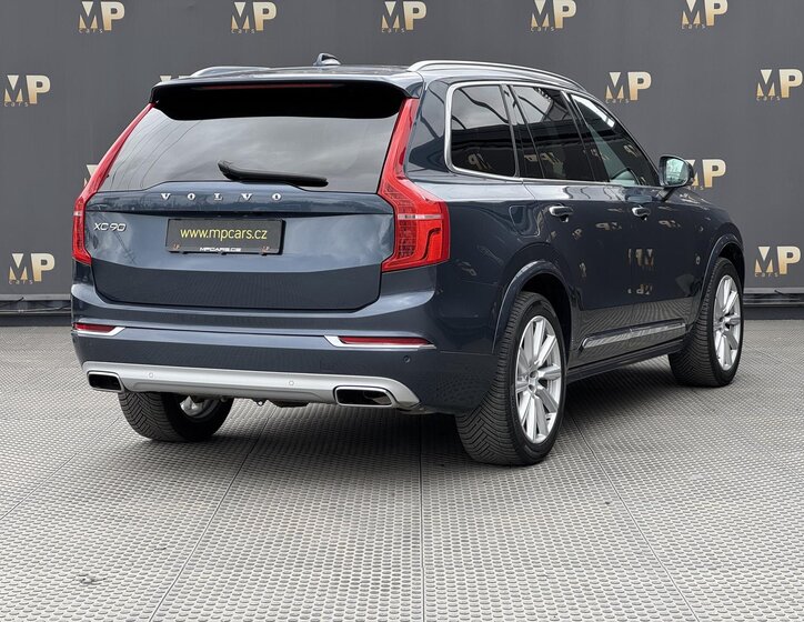 Volvo XC90 SUV / Terénní 2,0 l 173 kw