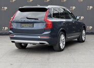 Volvo XC90 SUV / Terénní 2,0 l 173 kw