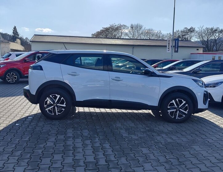 Peugeot 2008 Hatchback 1,2 l 74 kw