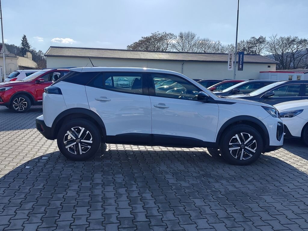 Peugeot 2008 Hatchback 1,2 l 74 kw