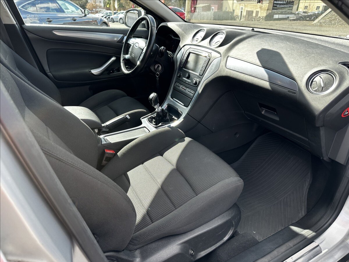 Ford Mondeo Kombi 2,0 l 103 kw