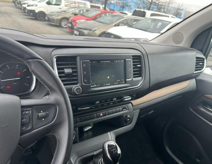 Toyota ProAce Verso 37