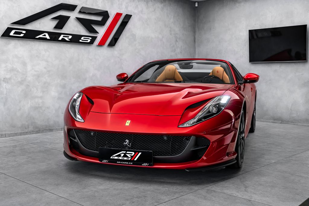 Ferrari 812