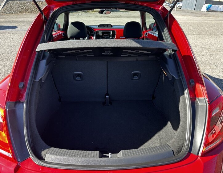 Volkswagen Beetle Hatchback 1,2 l 77 kw