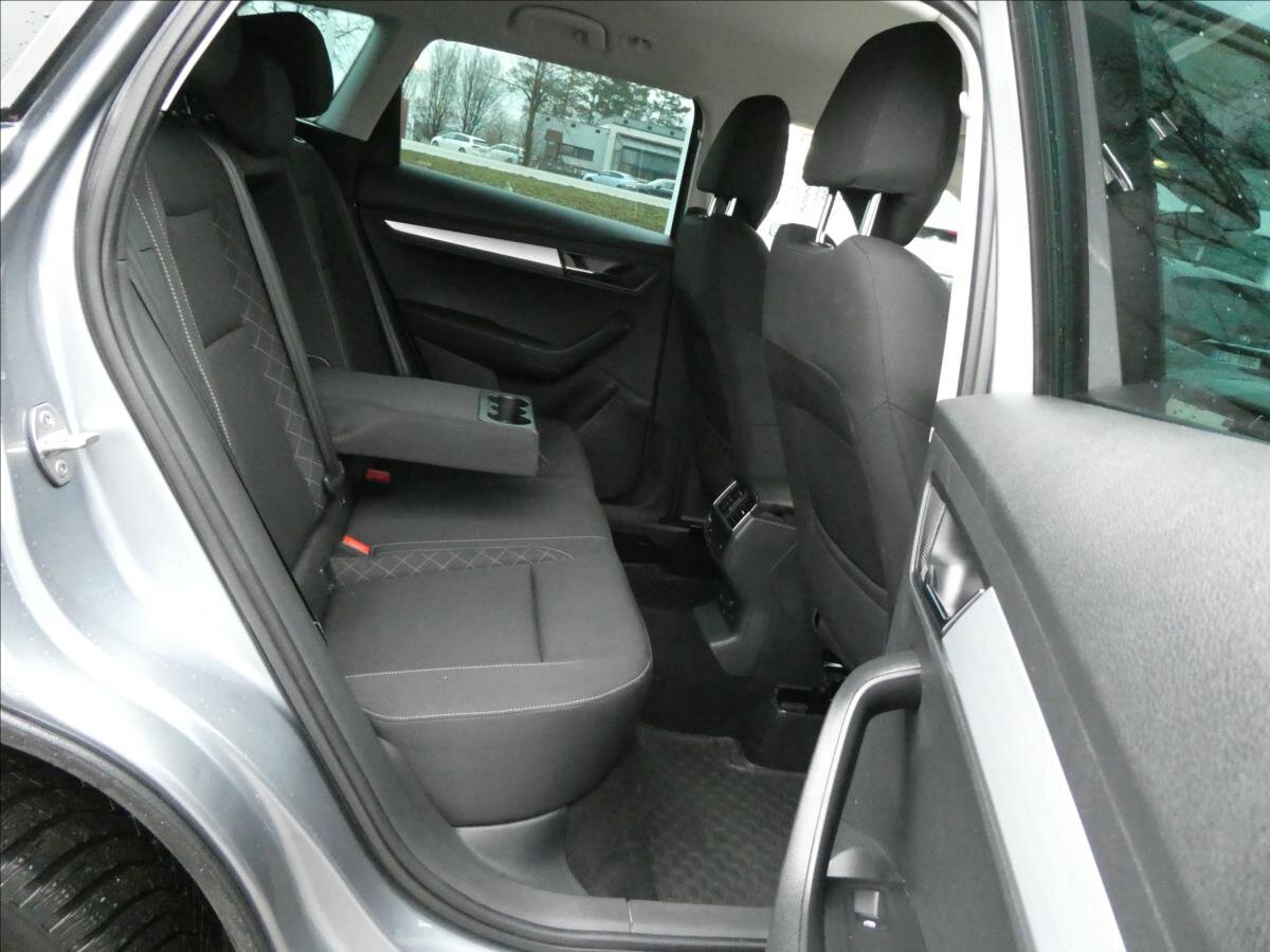 Škoda Karoq SUV / Terénní 2,0 l 110 kw