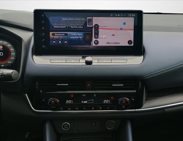 Nissan Qashqai SUV / Terénní 1,3 l 116 kw