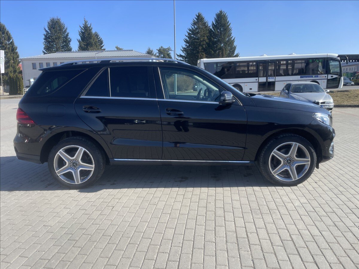 Mercedes-Benz GLE SUV / Terénní 3,0 l 190 kw