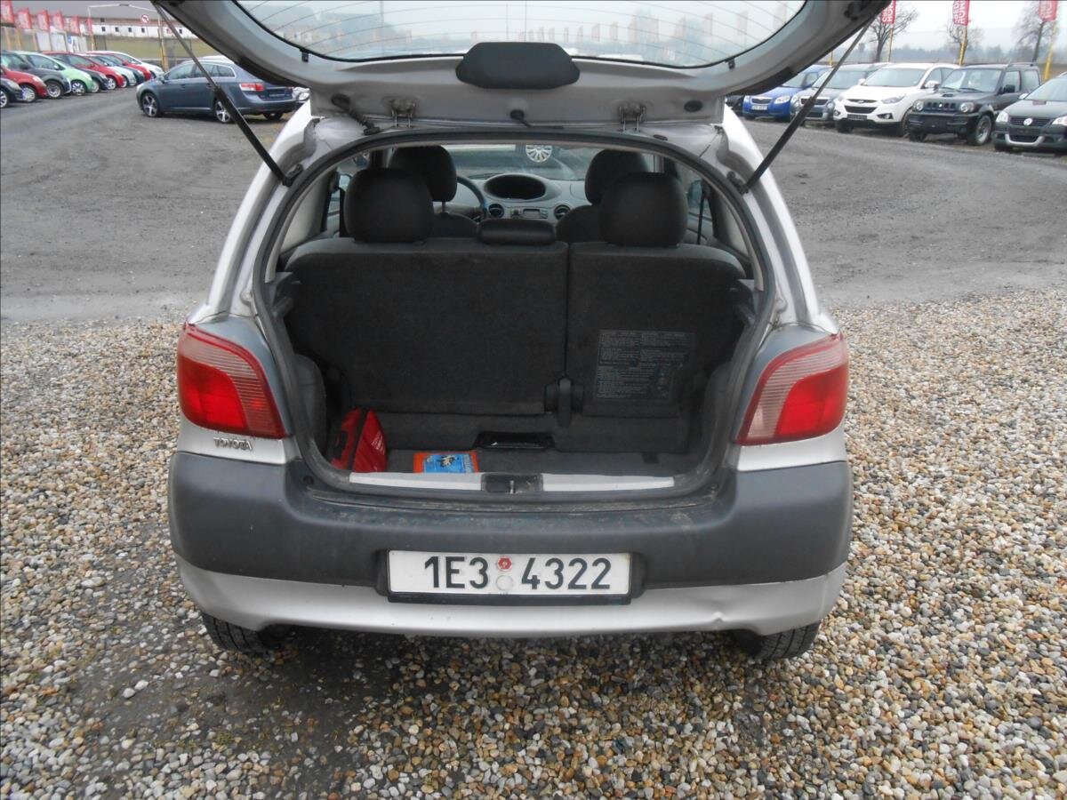 Toyota Yaris Hatchback 998,0 50 kw