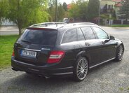 Mercedes-Benz Třídy C Kombi 6,2 l 336 kw