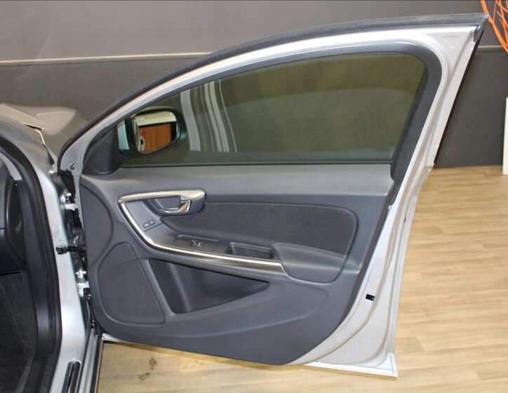 Volvo V60 Kombi 1,6 l 84 kw