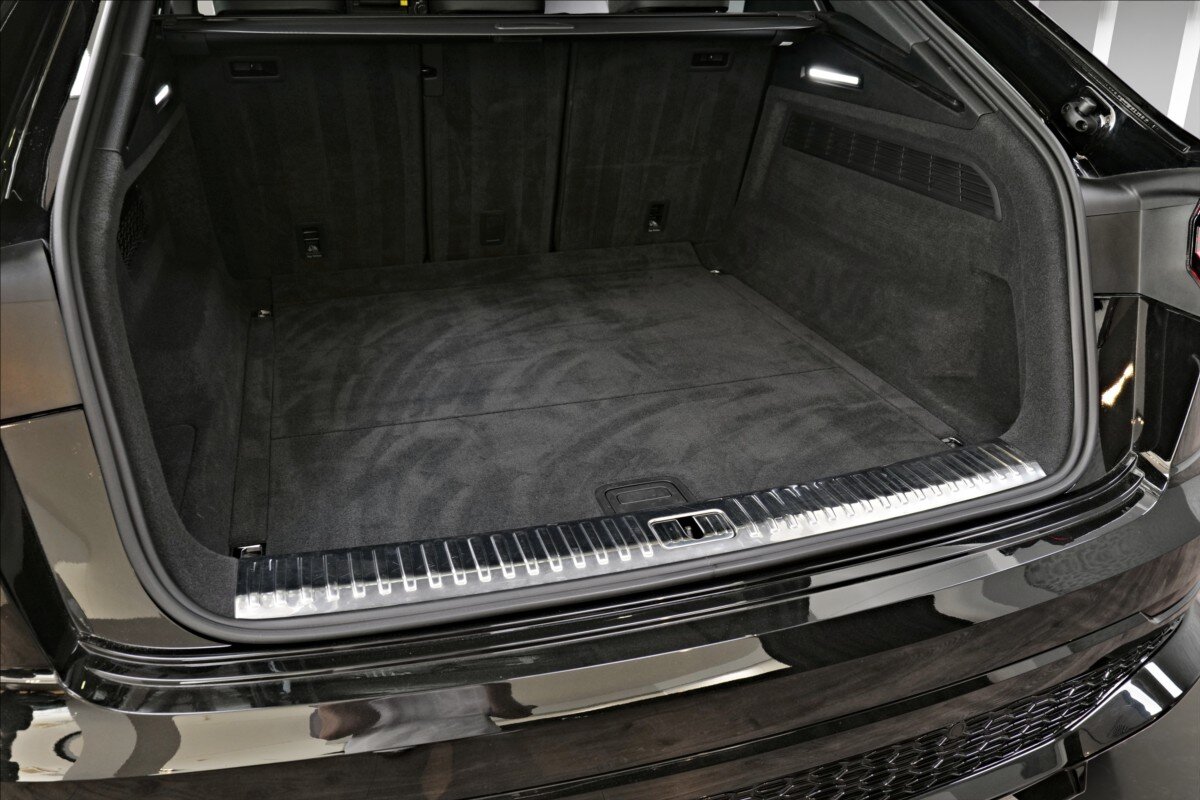 Audi RS Q8 SUV / Terénní 4,0 l 441 kw