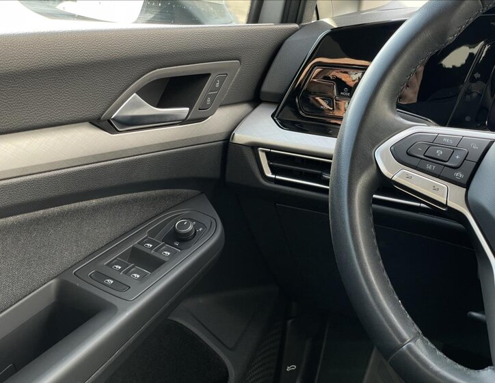 Volkswagen Golf Kombi 1,5 l 96 kw