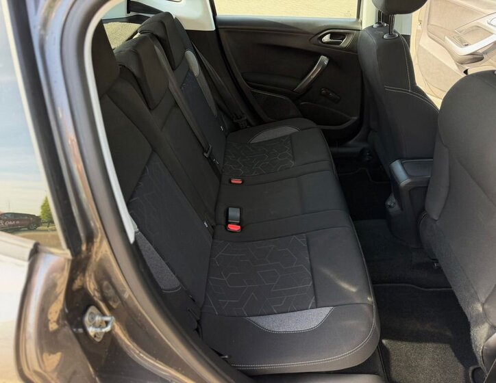 Peugeot 2008 SUV / Terénní 1,2 l 60 kw