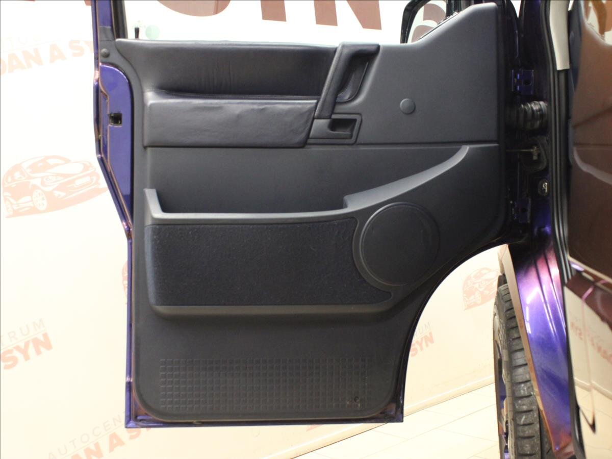 Volkswagen Caravelle Kombi 2,5 l 111 kw