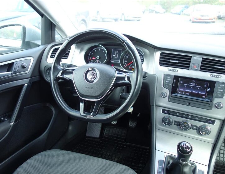 Volkswagen Golf Hatchback 1,4 l 90 kw