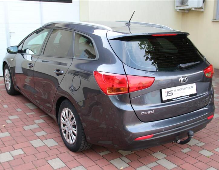 KIA Ceed 10