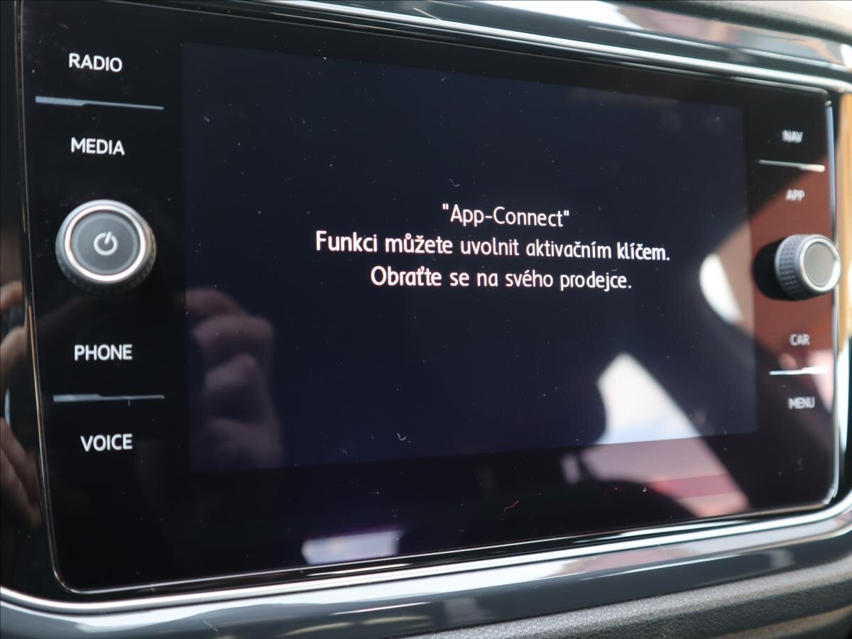 Volkswagen T-Roc CUV 1,5 l 110 kw