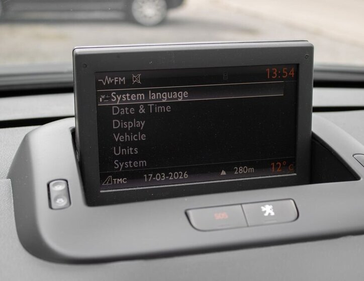 Peugeot 5008 SUV / Terénní 2,0 l 110 kw