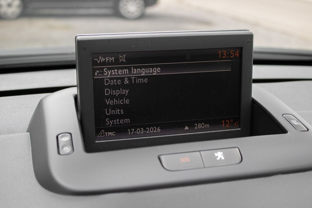 Peugeot 5008 SUV / Terénní 2,0 l 110 kw