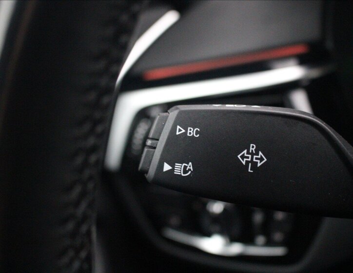 BMW Řada 5 Kombi 3,0 l 210 kw