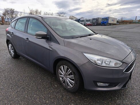 Ford Focus Hatchback 999,0 74 kw
