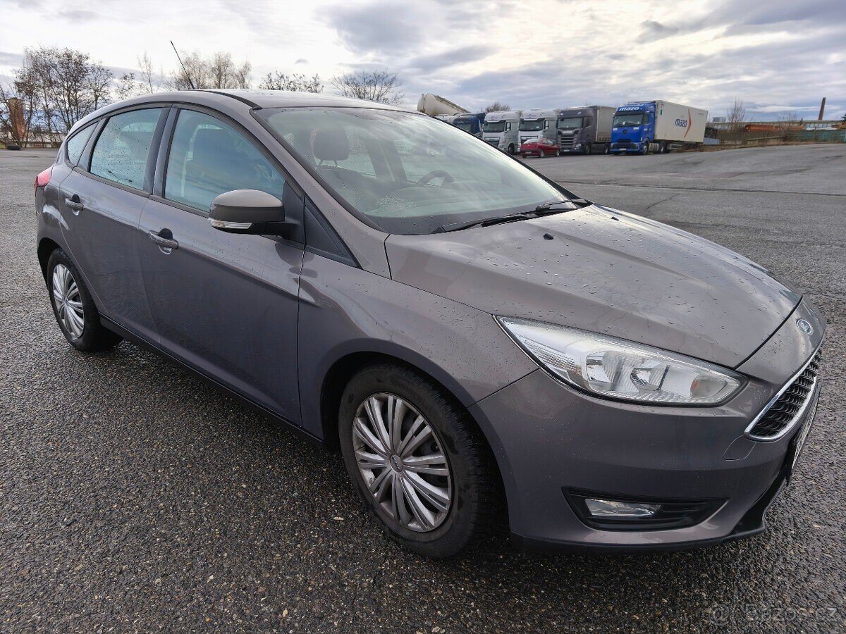 Ford Focus Hatchback 999,0 74 kw