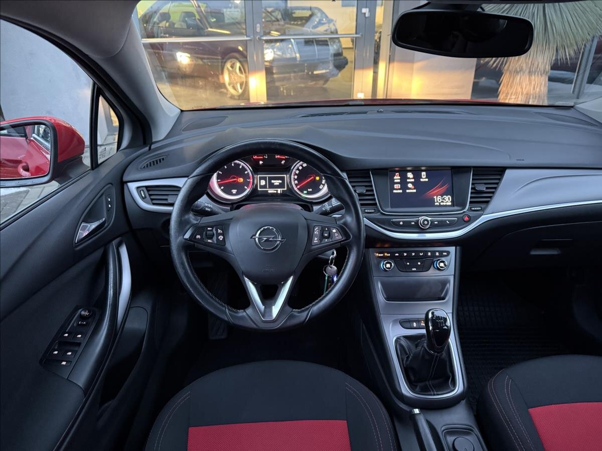 Opel Astra Hatchback 1,4 l 92 kw