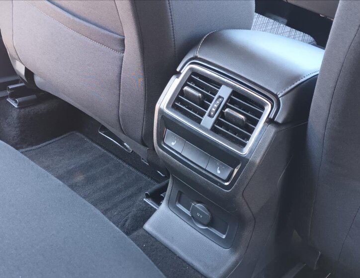 Škoda Karoq SUV / Terénní 2,0 l 110 kw