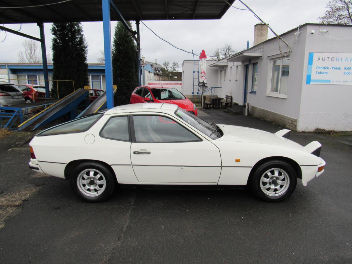 Porsche 924