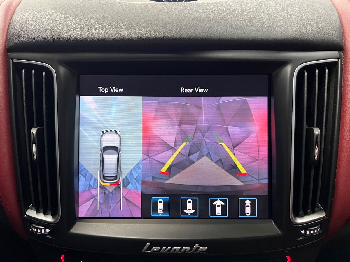 Maserati Levante SUV / Terénní 3,0 l 316 kw