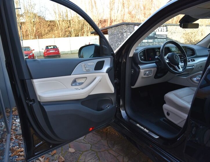 Mercedes-Benz GLE 13