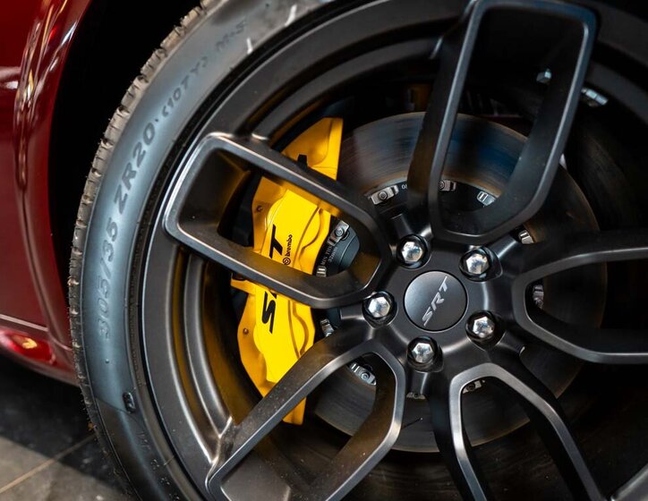 Dodge Charger Sedan / Limuzína 6,2 l 527 kw