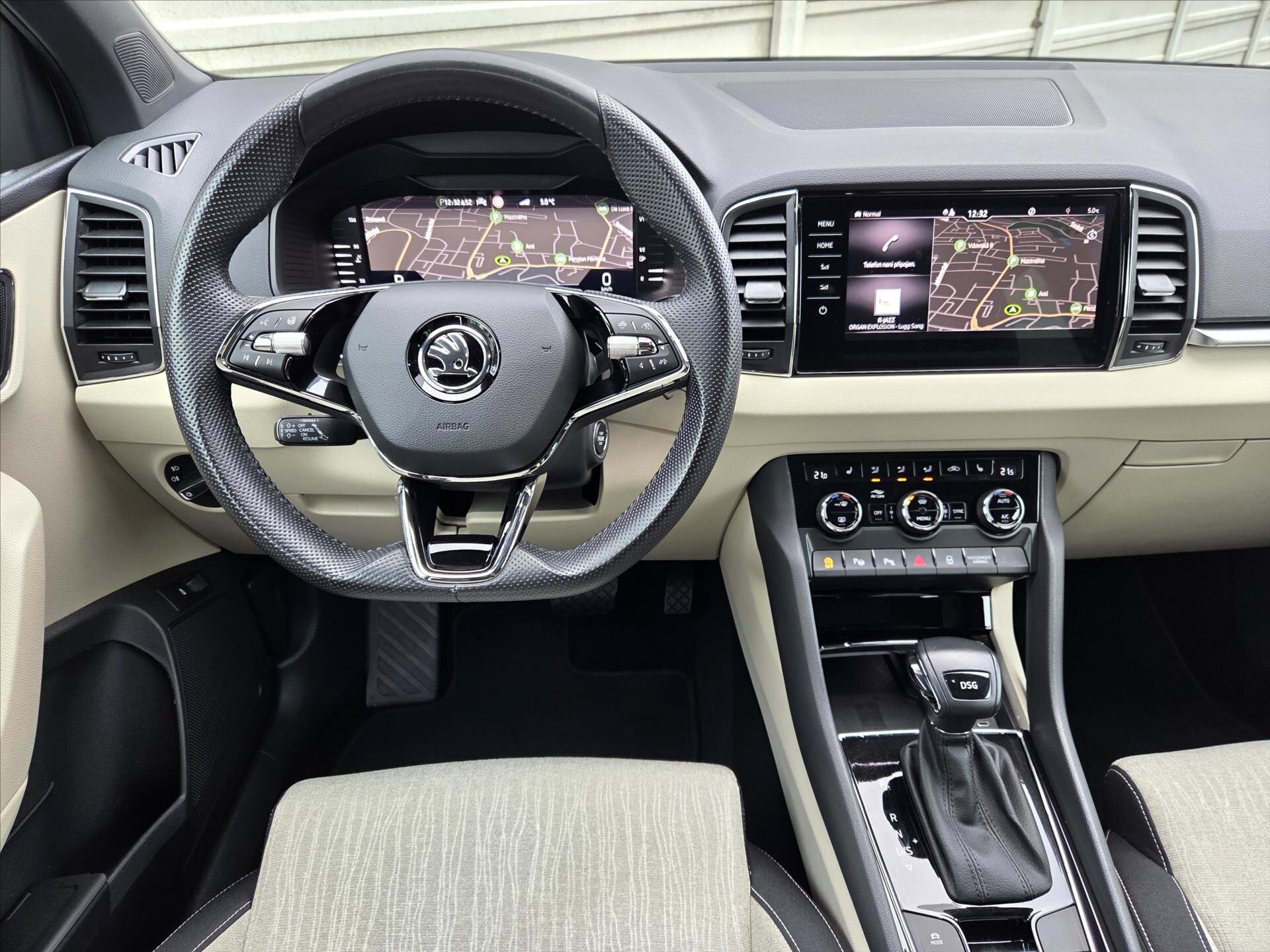 Škoda Karoq SUV 1,5 l 110 kw