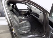 Volkswagen Touareg SUV / Terénní 3,0 l 210 kw