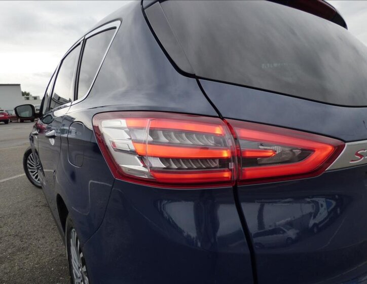 Ford S-MAX MPV 2,0 l 110 kw