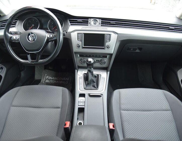 Volkswagen Passat Kombi 2,0 l 110 kw