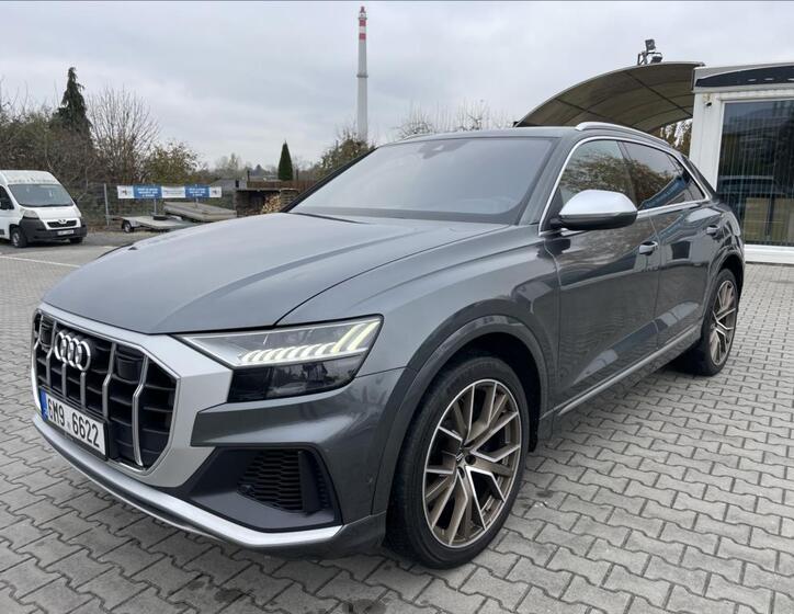 Audi SQ8 1